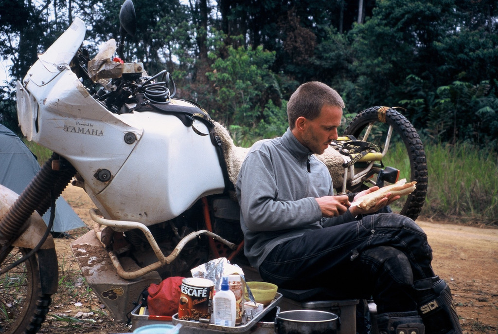 Gabon, Yamaha Ténéré 600 