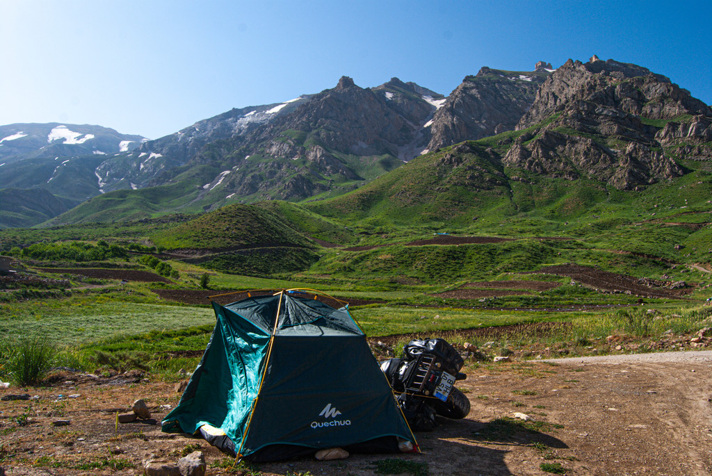 Camping gratuito en las montañas del Kurdistán iraquí